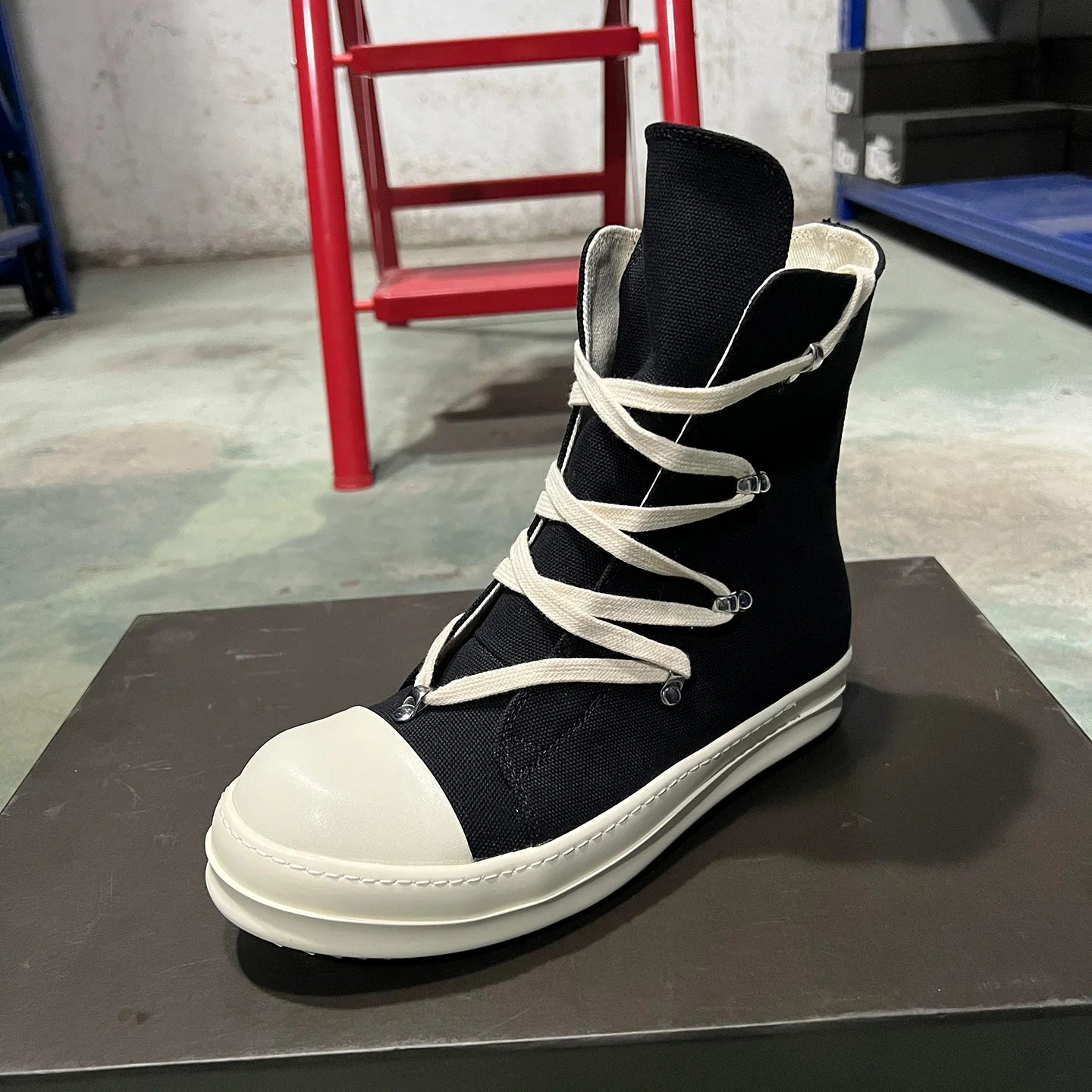 Lässige Schuhe Männer Modepaar Ro Hexagon Luxusdesigner dicker alleiniger schwarzer Frauen flache Reißverschluss -Knöchelstiefel hohe Top -Leinwand Sneaker