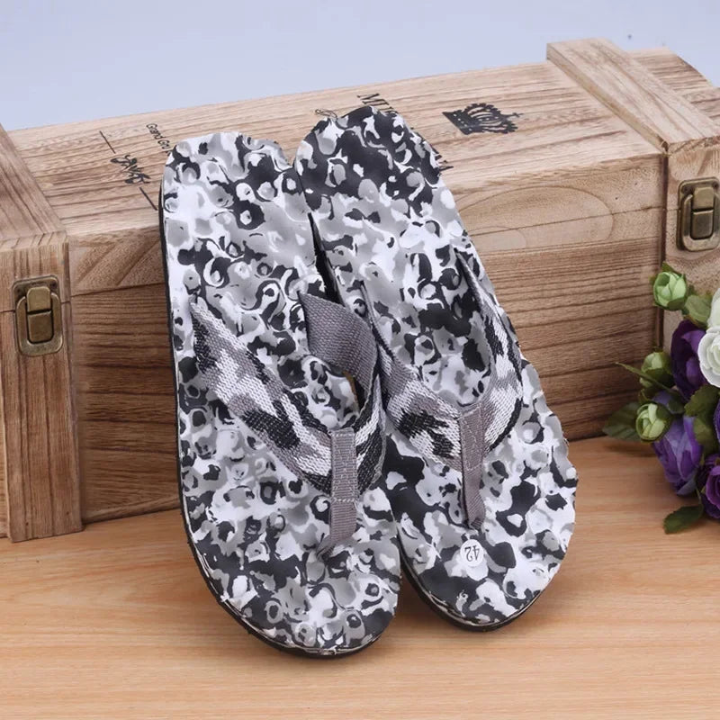Massage Flip-Flops Summer Men Slippers Beach Sandals Comfortable Men Casual Shoes Fashion Men Flip Flops Hot Sell Footwear 2024