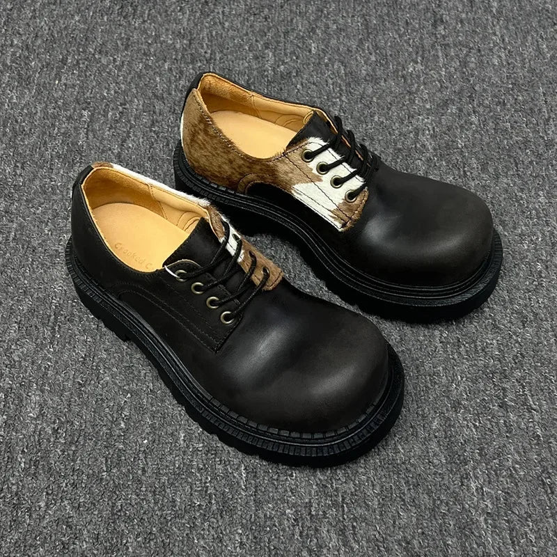 2025 Horsehair debi същите мъже и жени мляко мандарин патици малка кожена дантела дебела пета платформа меки единични ежедневни обувки