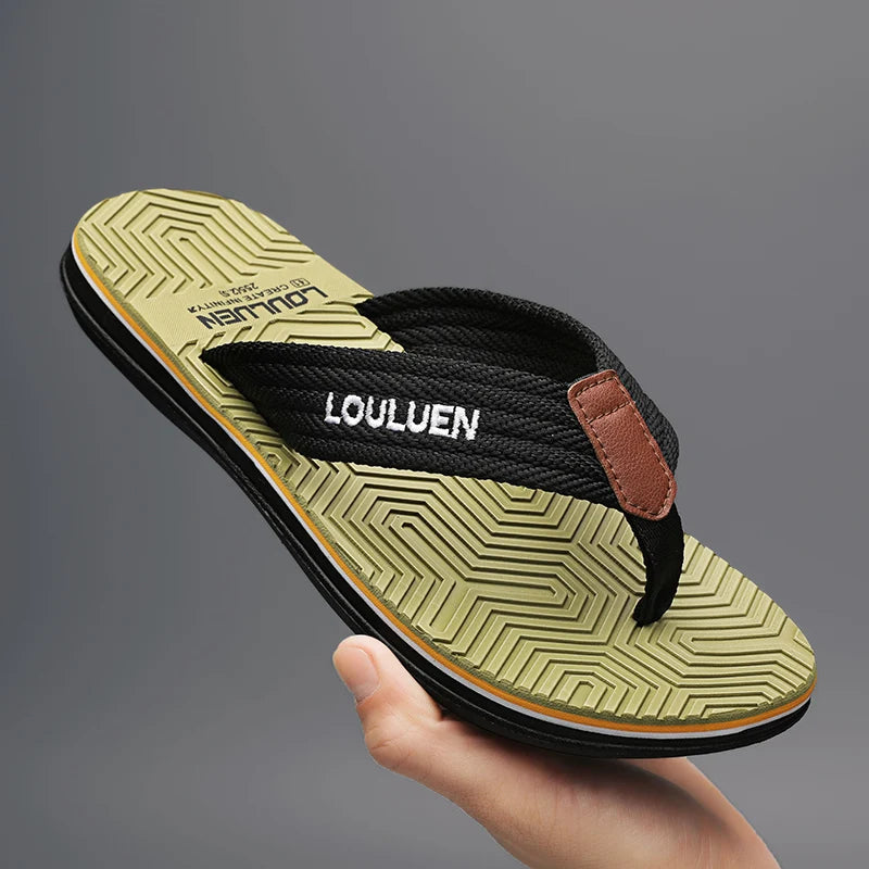 Nuovi infradito da uomo Flops super comodi e alla moda Summer Slifors Classic Version Flip Flip Flops Scarpe da uomo Beach S