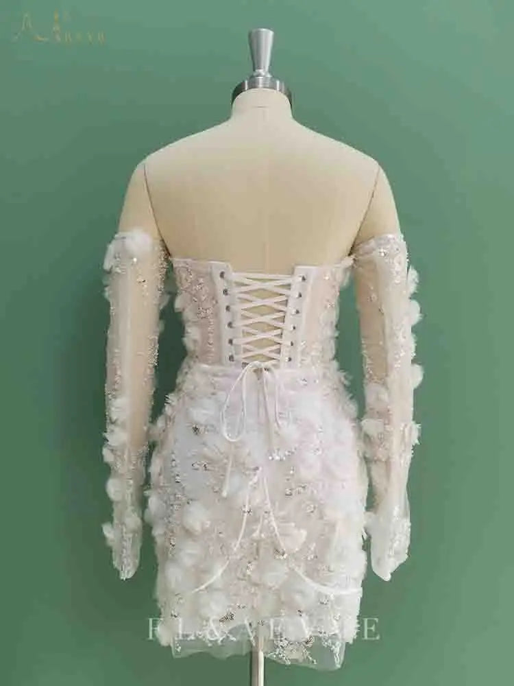 Luxusní korálkové krátké svatební šaty Saúdské Arábie krajka květinové aplikace dlouhé rukávy svatební šaty mini plesové šaty přizpůsobené