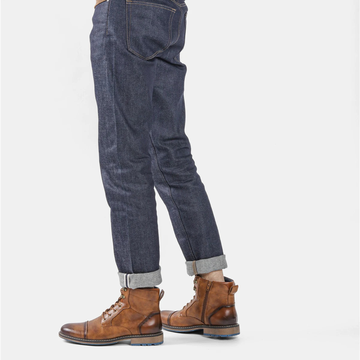 Méret 7 ~ 13 Retro férfiak csizma 2023 Divat Kényelmes tavaszi bőr csizma