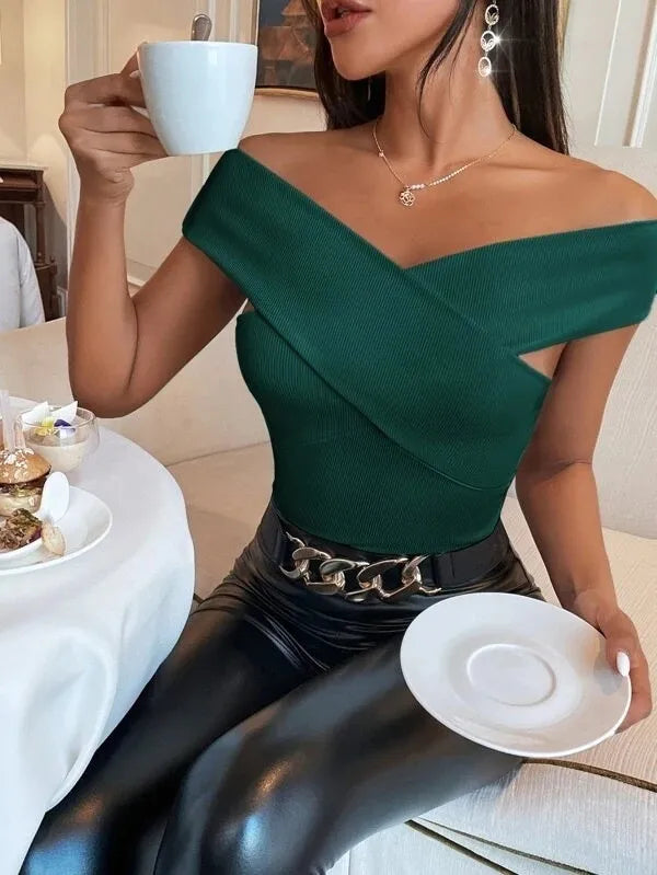 One-shoulder solid color sleeveless sexy cross-ribbed top backless knitted T-shirt for women