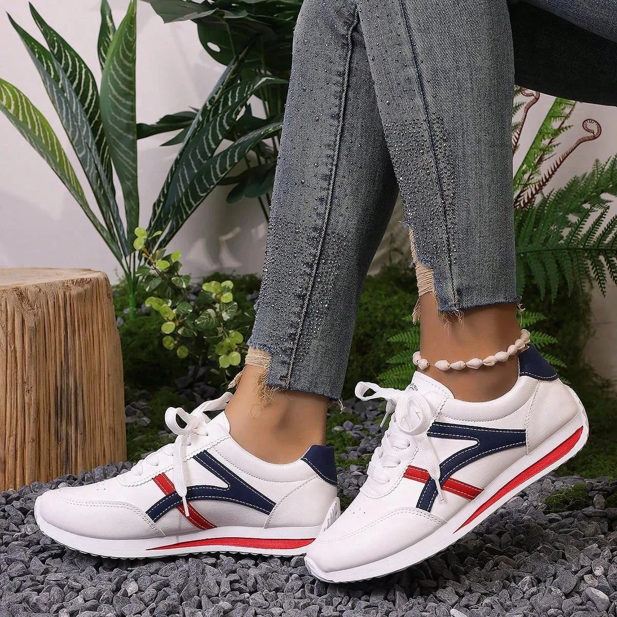 Sneakers Women New Sports Shoes Women's Small White Shoes Fashion Comfort Sneakers All-match Lightweight Casual Running Shoes