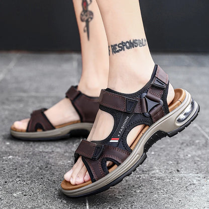 Brand Summer's Sandals oryginalne skórzane mężczyźni kapcie gladiator męskie sandały plażowe miękkie wygodne buty na zewnątrz Buty 38-46