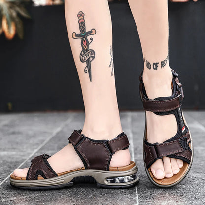 Brand Summer's Sandals oryginalne skórzane mężczyźni kapcie gladiator męskie sandały plażowe miękkie wygodne buty na zewnątrz Buty 38-46