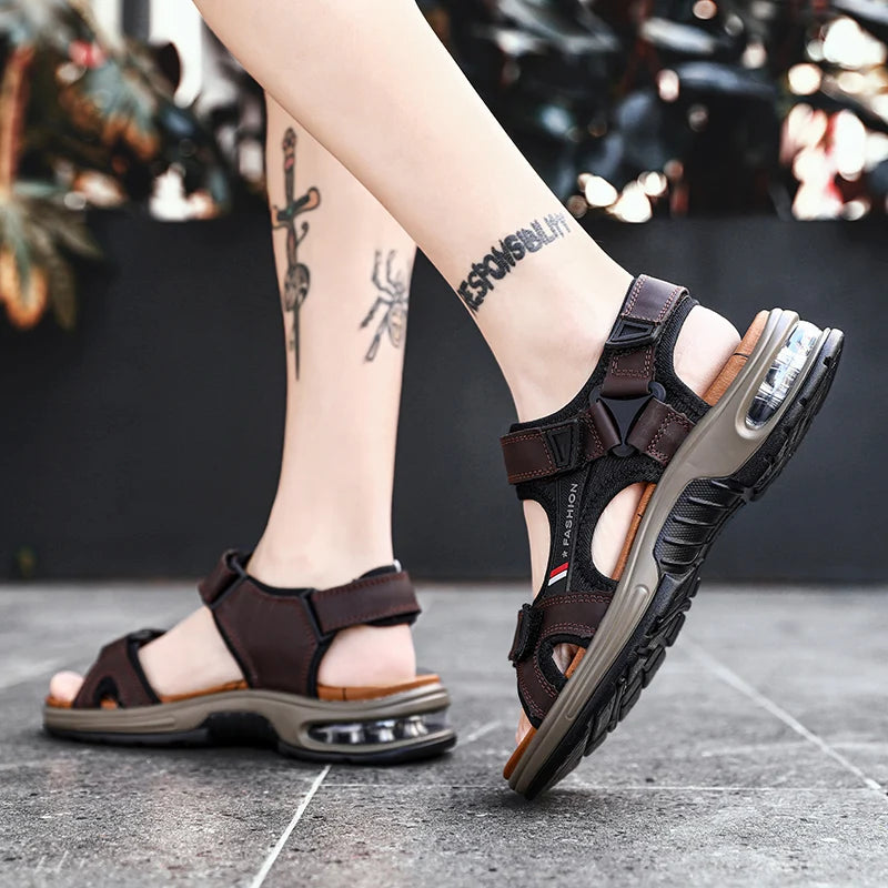 Brand Summer's Sandals oryginalne skórzane mężczyźni kapcie gladiator męskie sandały plażowe miękkie wygodne buty na zewnątrz Buty 38-46