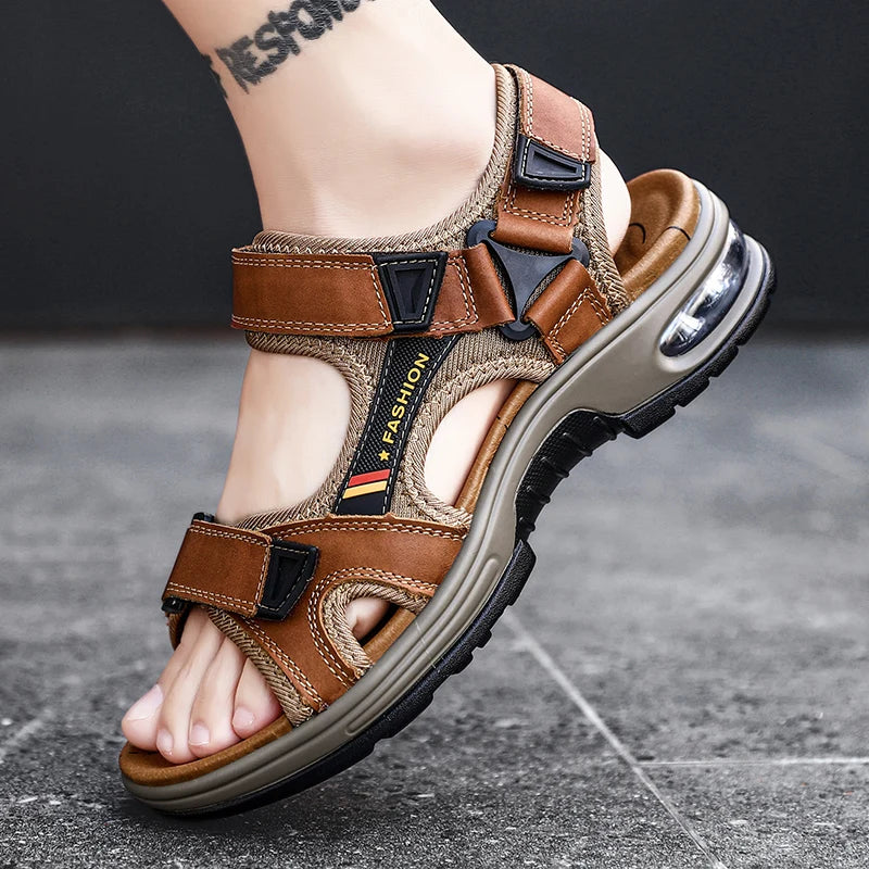Brand Summer's Sandals oryginalne skórzane mężczyźni kapcie gladiator męskie sandały plażowe miękkie wygodne buty na zewnątrz Buty 38-46