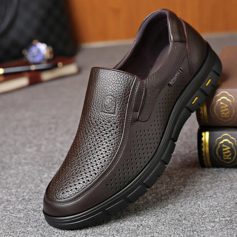 2025 Mænds ægte lædersko 38-46 Hovedlæder Soft Anti-Slip Rubber Loafers Sko mand afslappet ægte lædersko