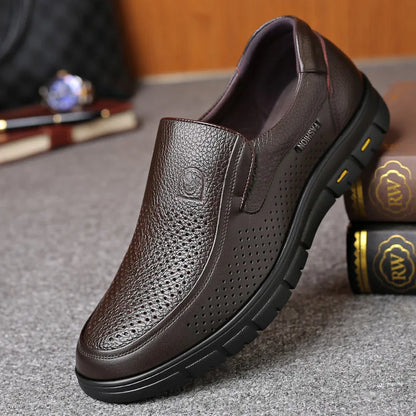 2025 Mænds ægte lædersko 38-46 Hovedlæder Soft Anti-Slip Rubber Loafers Sko mand afslappet ægte lædersko