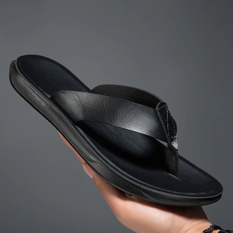 Summer Men Flip Flip Flops Kapciety skórzane światło wygodne plażowe mieszkania w pomieszczenia na zewnątrz męskie flop flip flop chanclas hombre pian