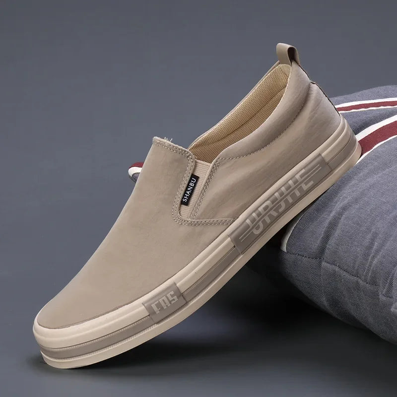 Lätt mäns dukskor Bekväma lågklippta vulkaniserade skor män espadrille icke-slip casual skor män lägenheter 2024