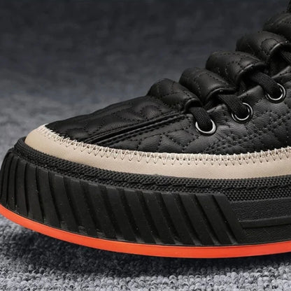 Novi moški z visoko vrhom Casual Sneakers Fashion Light Nesrezanje luksuzne blagovne znamke Moške superge oblikovalec udobni moški priložnostni deski čevlji