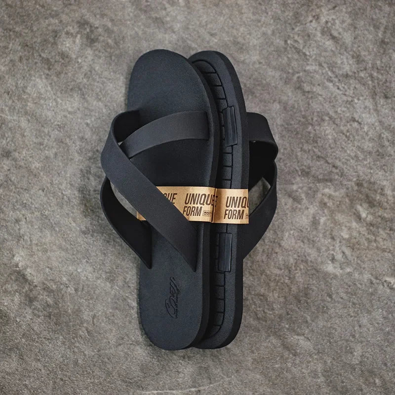 Maden menns kontrastfarge gummisandaler sklisikre strandferie for sommer utendørs casual tøfler komfort tverr flip flops