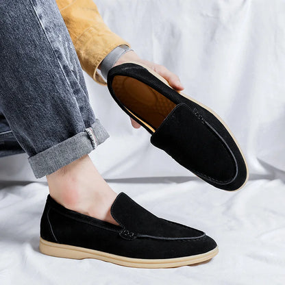 Herren lässige Schuhe Kuh Wildleder echte Leder Männer Klassische Britenstil -Ladung Moccasins Herren Leichte bequeme Fahrflats