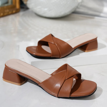 2025 Summer New Fashion Open Toe Solid Color Simple Leather Surface Versatile Candy Color Large Slippers Square Heel Shoes Women