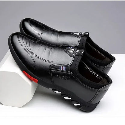 Chaussures en cuir décontractées pour hommes printemps 2025 Chaussures masculines confortables Silp sur les chaussures de travail Malus Softs sans glissement