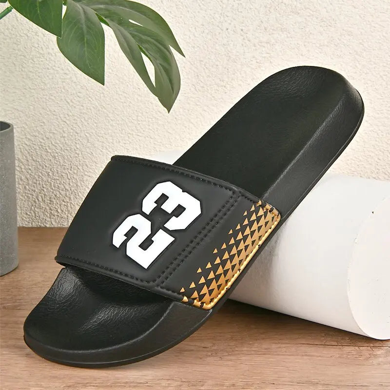 2025 Mens Slippers Mulheres deslizam casais de verão Sapato de praia Pontas macias Mulas de deslizamento Men Slippers Colo Casual Tamanho Big Size 37-48
