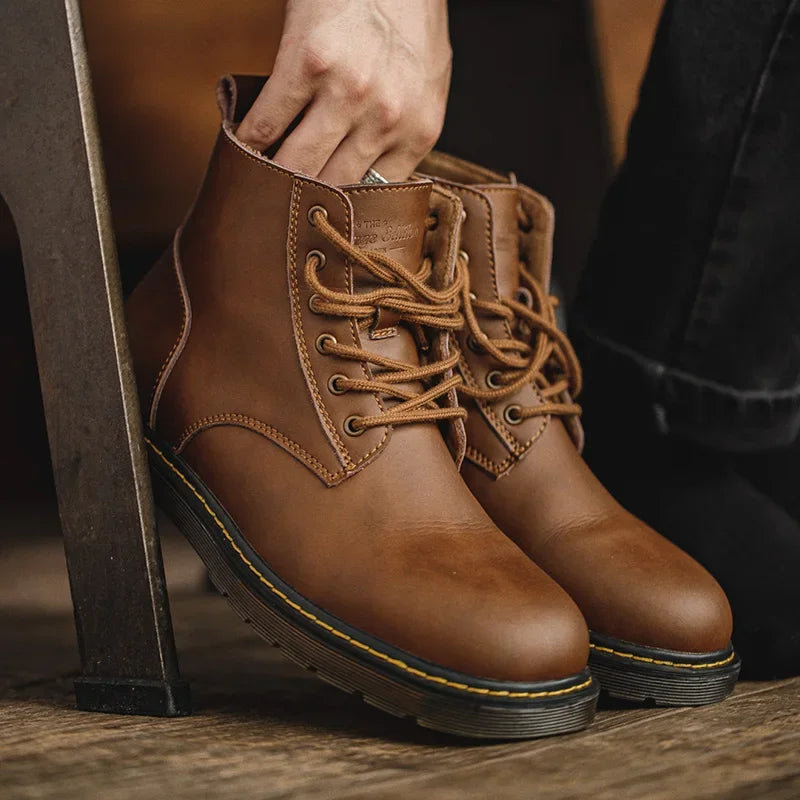 Maden vintage bruin gesplitst lederen high top laarzen mannen herfst en winter motorfiets werk veter ronde teen laarzen buiten enkelschoenen
