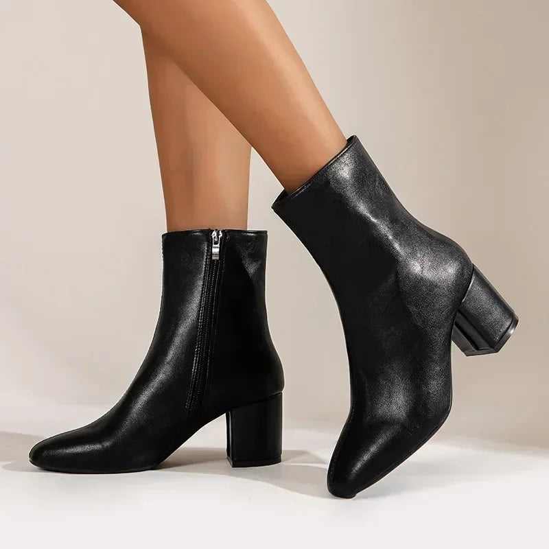 Bottes de cheville blanche pour femmes Side Zipper Stretch Middle Talon grande taille Boot Boot Fashion Point Pointed chaussures Botas de Mujer 2024