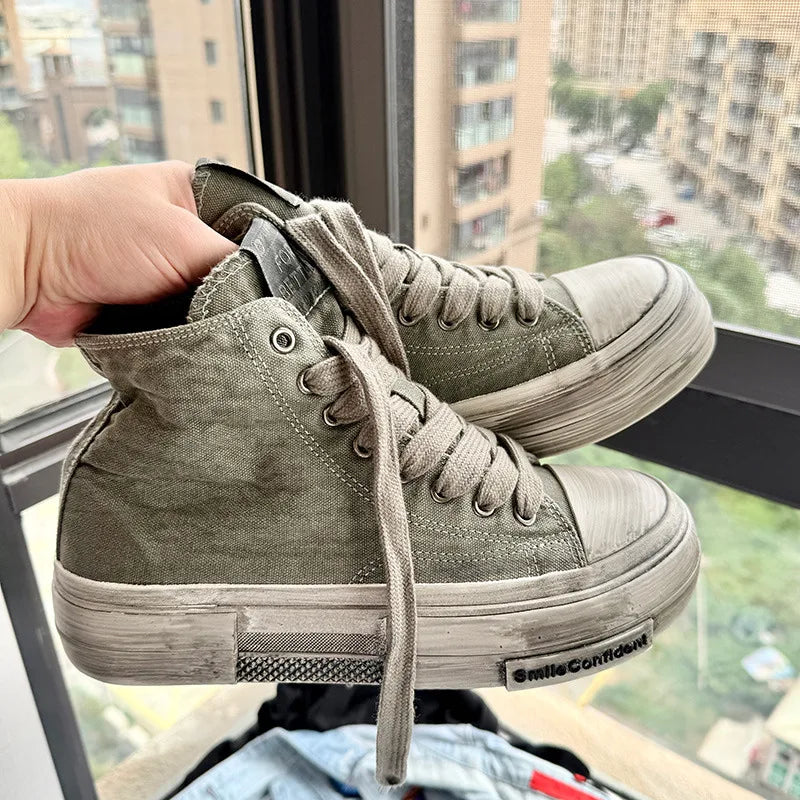 Nouvelles chaussures en toile vintage Man High Top Plateforme Skateboard Chaussures Hommes Streetwear Streetwear Men Vulcanize Chaussures Zapatillas de Lona