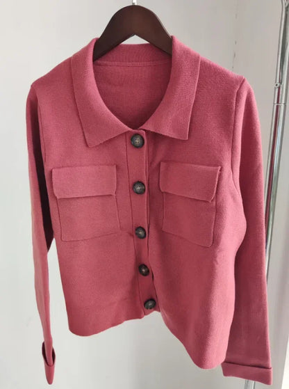 Femmes en tricot en tricot Couleur solide Coll-Down Collar tricot tricot simple Pull à poitrine avec des poches doubles femelles