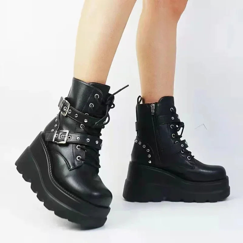 Nieuwe dames pu lederen enkelschoenen vrouwen herfst winterronde teen veterschoenen vrouw motorfiets platform bota's gotische schoenen