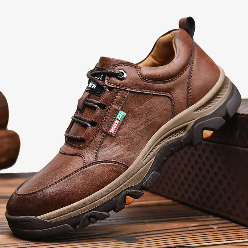 2023 Fashion autunno e inverno nuove scarpe da escursionismo da uomo Scarpe d'affari casual da uomo Scarpe da uomo per uomini da uomo