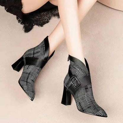 Stivali da donna sexy 2020 Autumn e inverno con tacchi alti a V inverno scarpe caviglia stivali in pelle stivaletti femminile da donna scarpe da matrimonio femminile