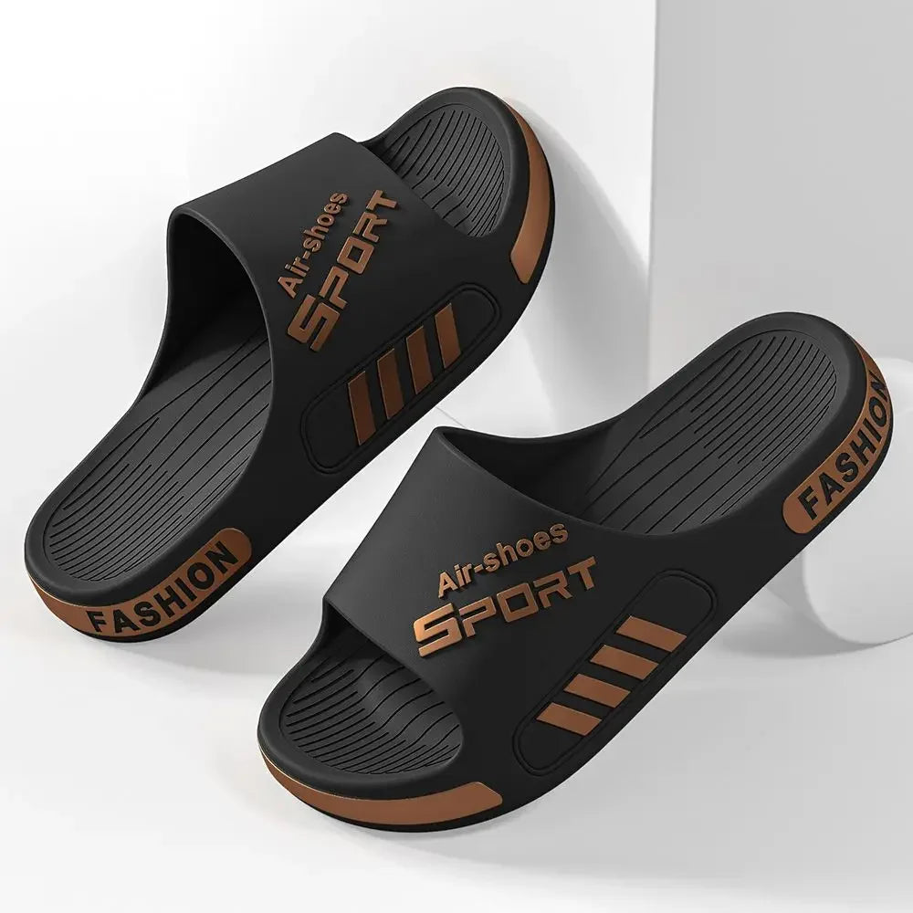 Nýr 2025 inniskór fyrir karla inniskó þykkur botn ofur mjúkur karlkyns skór klæðist utan flip flop sandals hús skór lyktarlausir fætur
