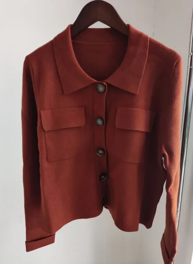 Femmes en tricot en tricot Couleur solide Coll-Down Collar tricot tricot simple Pull à poitrine avec des poches doubles femelles