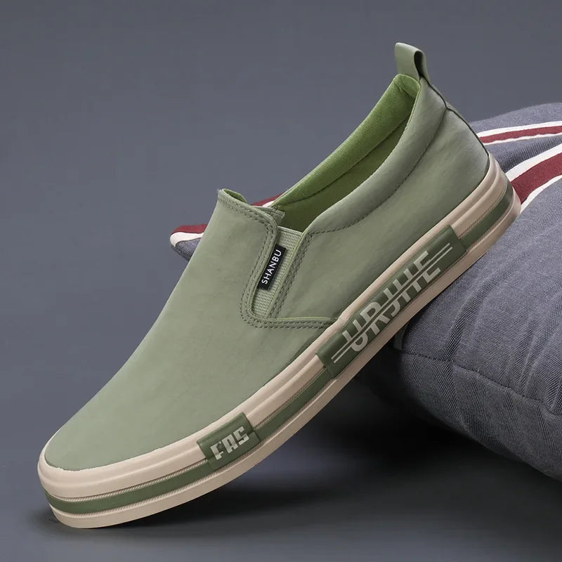 Lätt mäns dukskor Bekväma lågklippta vulkaniserade skor män espadrille icke-slip casual skor män lägenheter 2024
