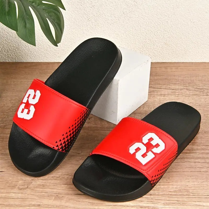 2025 Mens Slippers Mulheres deslizam casais de verão Sapato de praia Pontas macias Mulas de deslizamento Men Slippers Colo Casual Tamanho Big Size 37-48