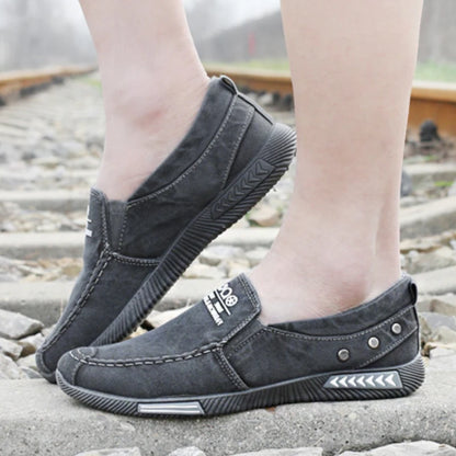 Luxury Designer Men's Canvas Shoes Slip on Casual Shoes Denim Male Loafers Soft Driving Moccasin Outdoor Breathable Men Sneakers