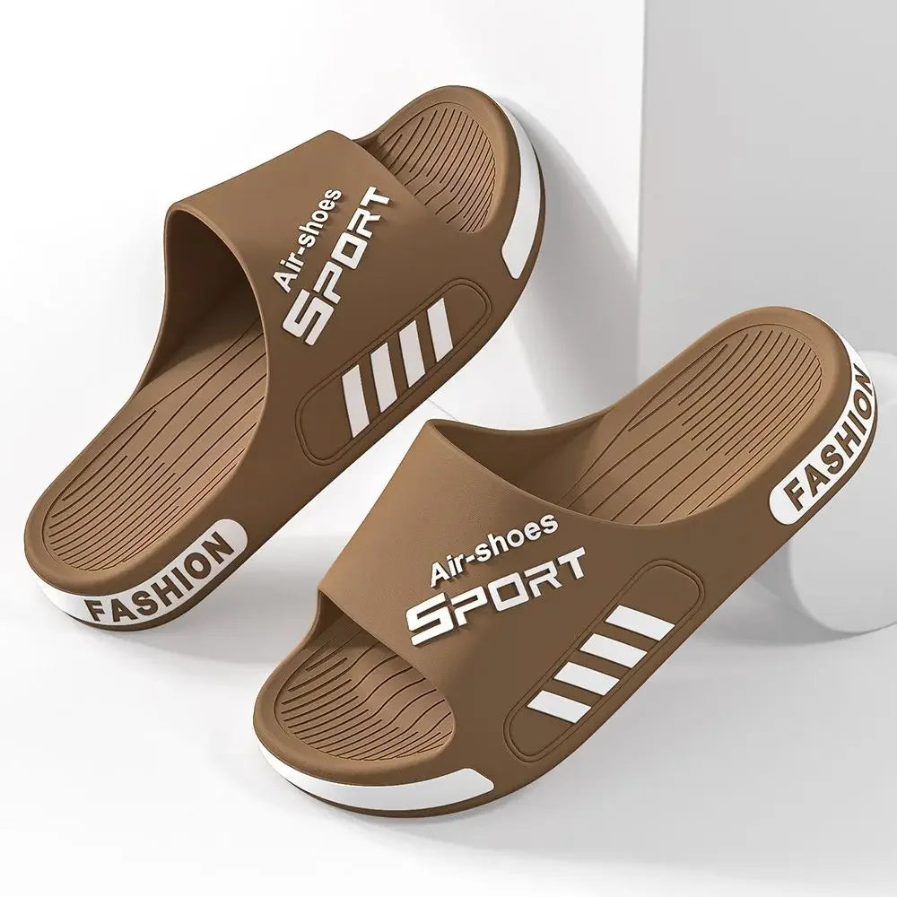 Nýr 2025 inniskór fyrir karla inniskó þykkur botn ofur mjúkur karlkyns skór klæðist utan flip flop sandals hús skór lyktarlausir fætur