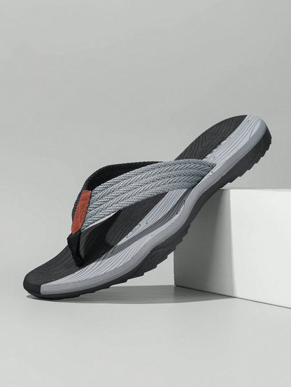 New men's sandals for indoor and outdoor comfort, versatile, non slip, casual wear, men's flip flops, men's beach shoes, sandals