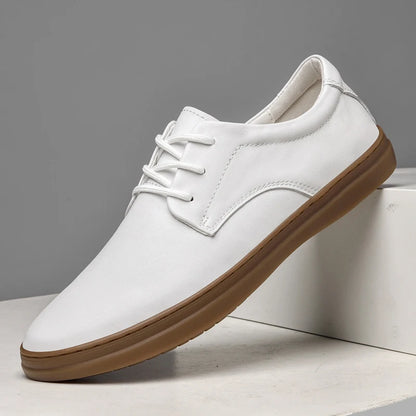 Fasjonable nye menn runde med pustende utendørs anti slip casual tavle sko av høy kvalitet menn komfortable anti slip loafers