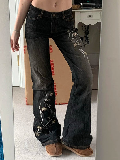 Weekeep Floral Embroidery Jeans Vintage 2000s Low Rise Flared Jeans Women Retro y2k Baggy Denim Pants High Street Basic Trousers