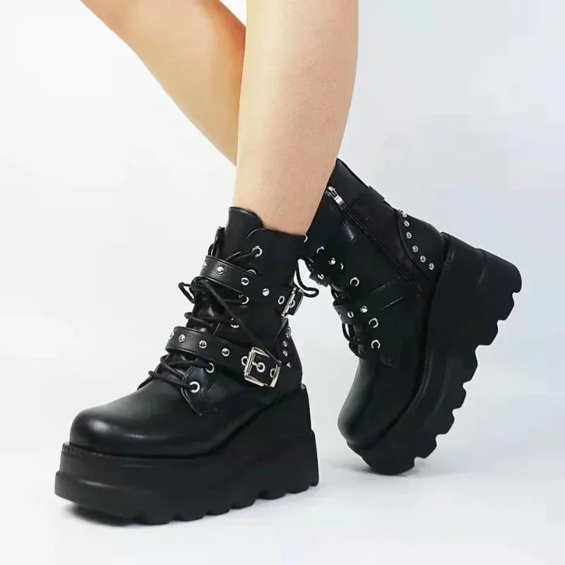 Nieuwe dames pu lederen enkelschoenen vrouwen herfst winterronde teen veterschoenen vrouw motorfiets platform bota's gotische schoenen