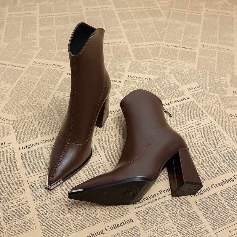 Šiljasti nožni nožni prljačice za gležnjeve modni patentni zatvarači kratki botas dame elegantne kvadratne visoke pete zima ženska obuća