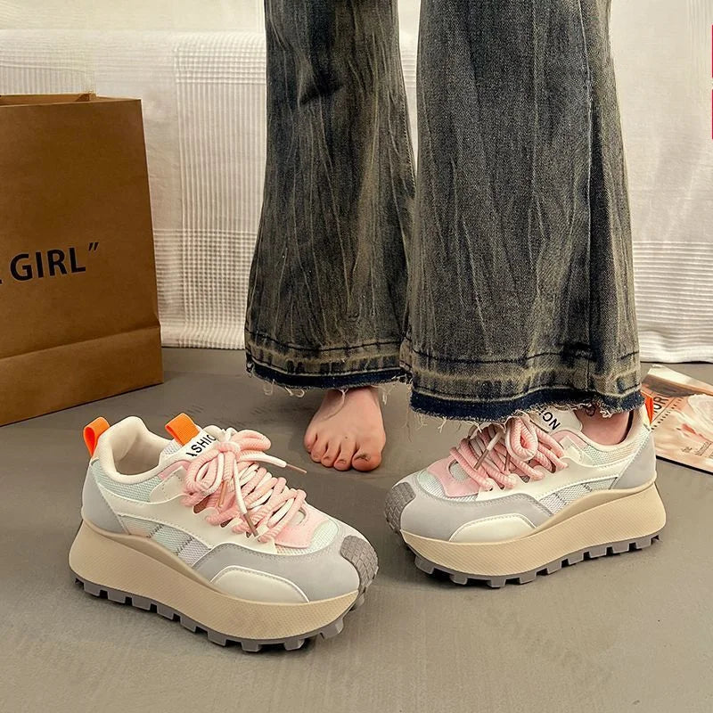 Spring automne Nouveau 2025 Plateformes féminines baskets en maille respirante Chaussures décontractées sans glissement confortables