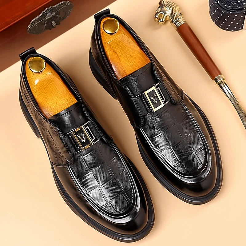 Uformelle skinnsko for menn Spring og Autumn Breathable Formelle forretningsmenn glir på loafers forretning trendy bønne sko