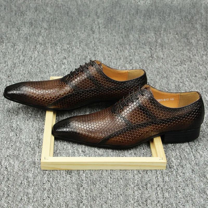New Trendy Men Shoes Summer British Style Retro Business Dress Office Oxfords Upper Exquisite Carved Lace Up Leather Man Shoe CN