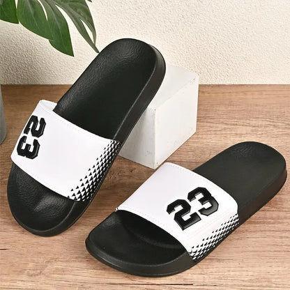 2025 Mens Slippers Mulheres deslizam casais de verão Sapato de praia Pontas macias Mulas de deslizamento Men Slippers Colo Casual Tamanho Big Size 37-48