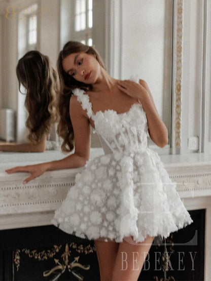 Bebekey Customized 3D Flower Mini Prom Kleider kurze Spaghetti-Träger A-Line Spitzenabend Partykleid formelle Partykleid Robe