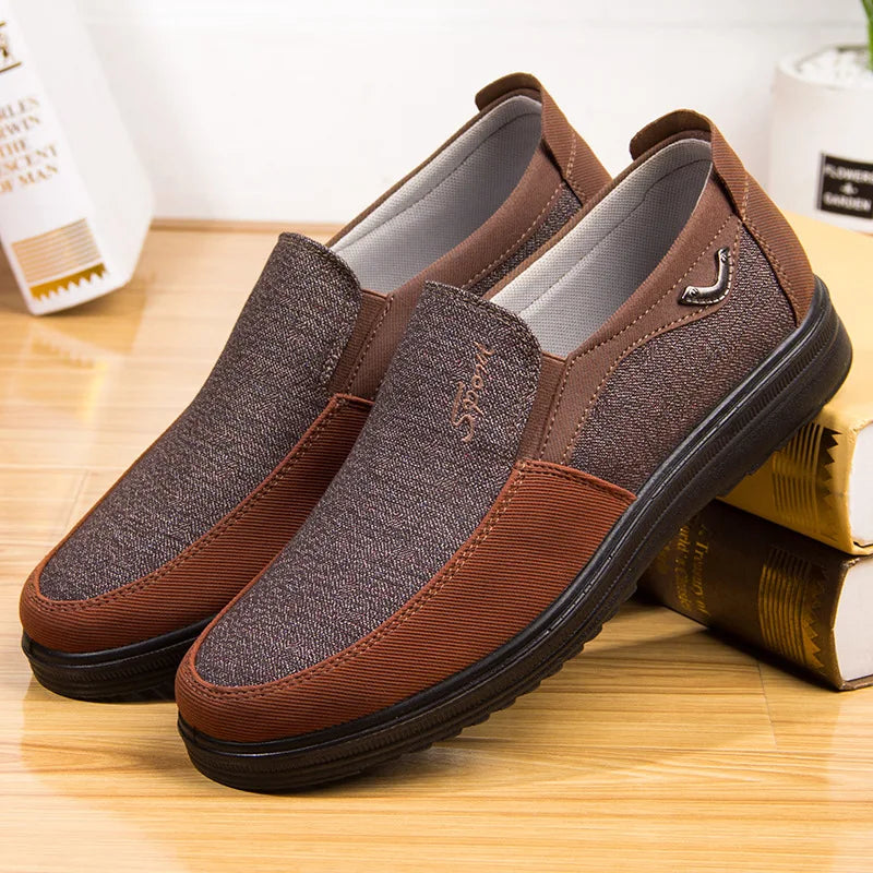 Chaussures Men Canvas Summer Classic Loafers hommes Chaussures décontractées Brestable Walking Flat Men Chaussures Zapatos Sneakers Plus taille 2023