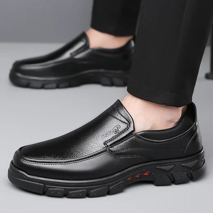 Divat alkalmi fekete bőr lófák férfiak nagy méretű tavaszi őszi új designer cipő férfi puha talp férfi ruha cipő