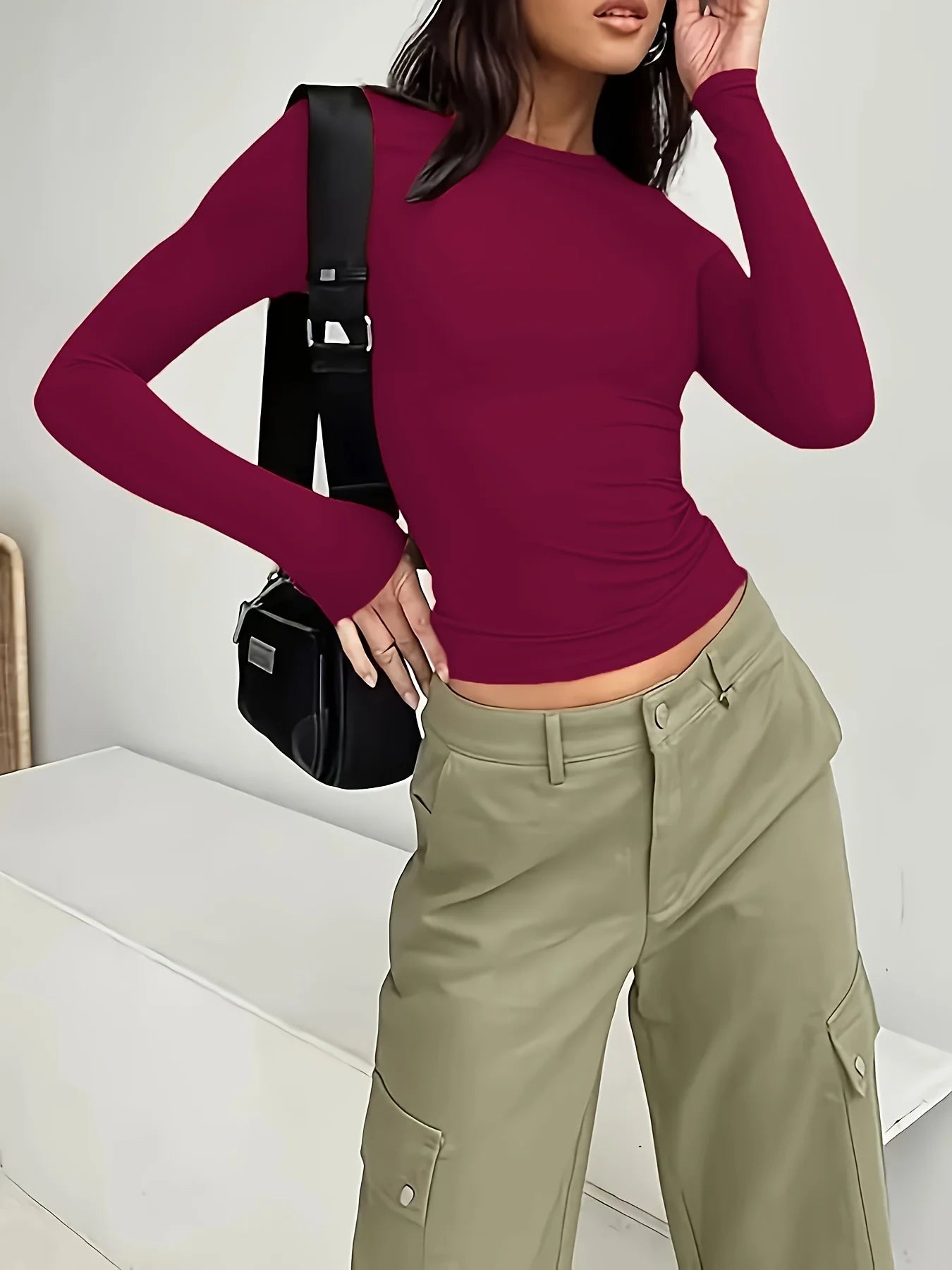 Camiciatore di donne casual femmina femmina semplice e alla moda t-shirt a colori solidi con maniche lunghe