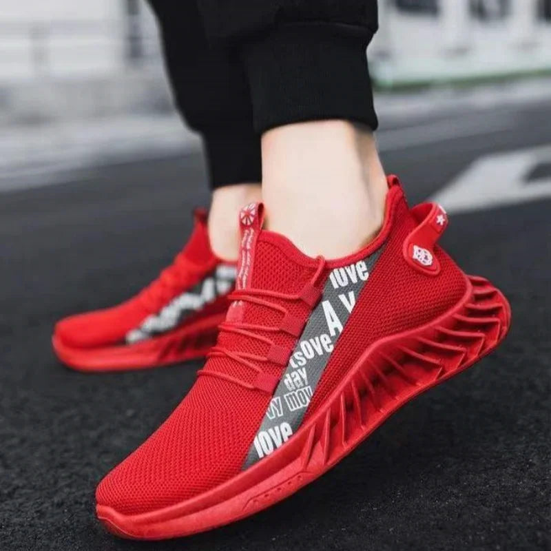 Men's mesh breathable casual sneakers summer soft sole non-slip comfort outdoor running shoes fashion student light sports shoes