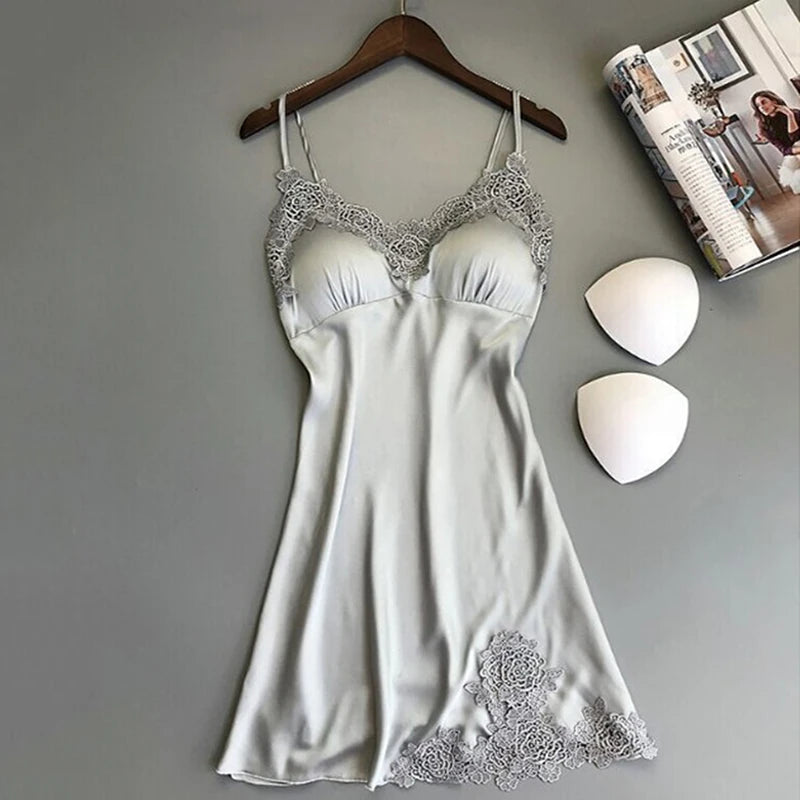 Pajamas sexy da donna da notte da camicie da camicino da donna in seta da donna primavera e estate in seta sottili Halter Halter Service Notte Abiti da notte